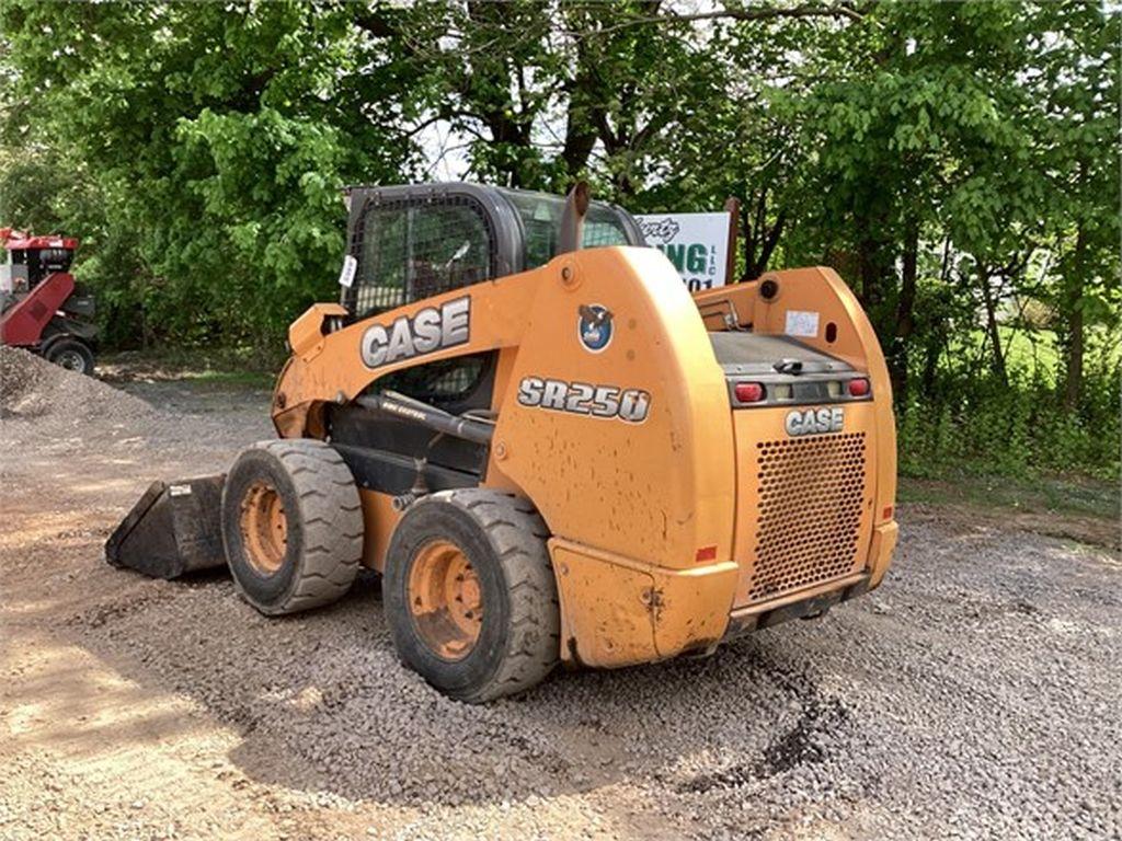 2013 CASE SR250 SKID STEER LOADER