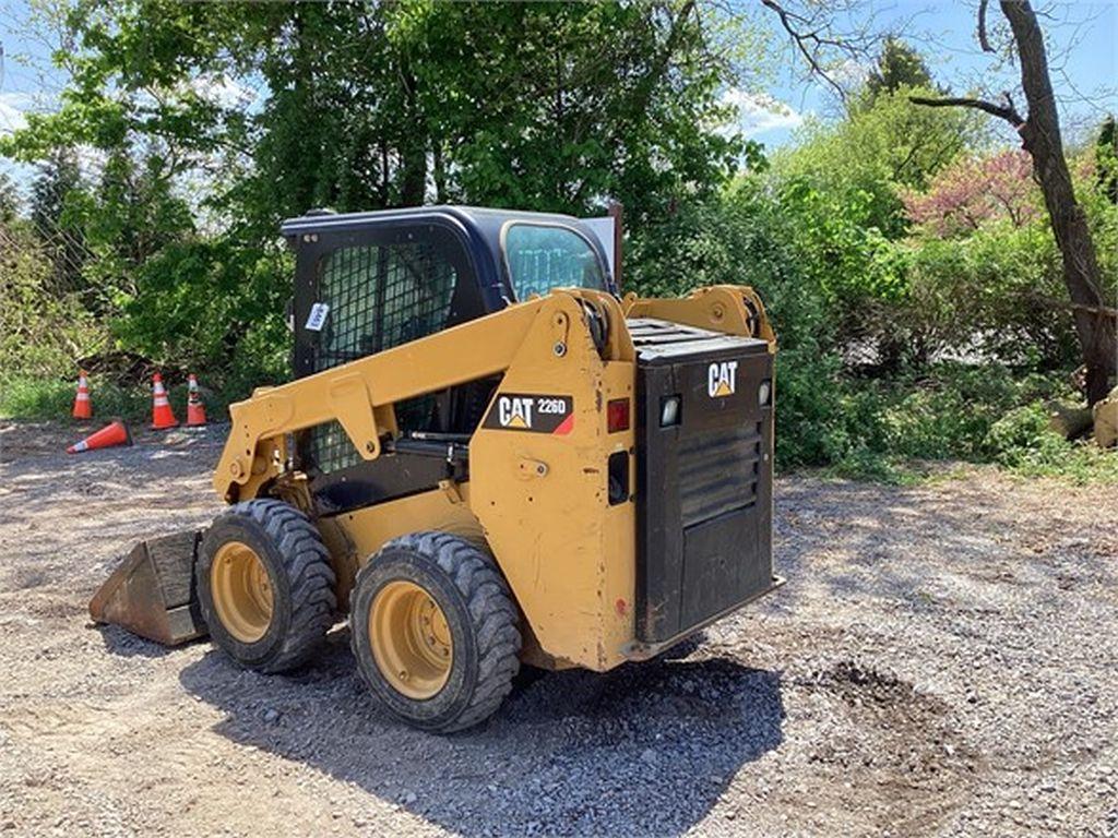 2017 CATERPILLAR 226D SKID STEER LOADER