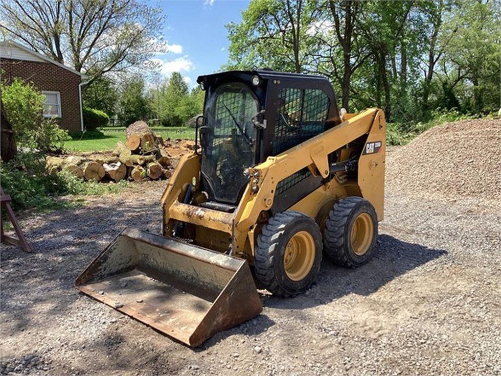 2017 CATERPILLAR 226D SKID STEER LOADER