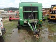 John Deere 446 Baler