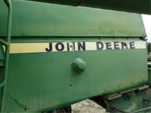 John Deere 4420 Combine