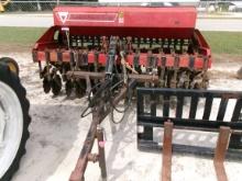 (8998) UFT 5000 No Till Grain Drill