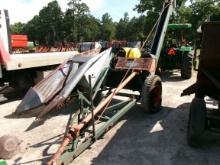 (938) New Idea Model 323 One Row Corn Picker