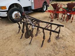 862 - 2 ROW CULTIVATOR