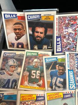 25-1987 Topps w/Fouts, Simms and More