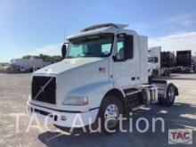 2013 Volvo VNM Day Cab