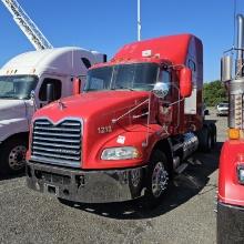 2015 Mack Cxu613 Tractor