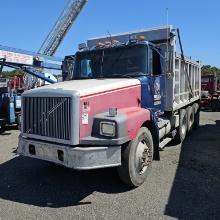 1995 Volvo Dump Truck