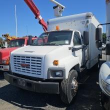 2004 GMC C7500 Box Truck