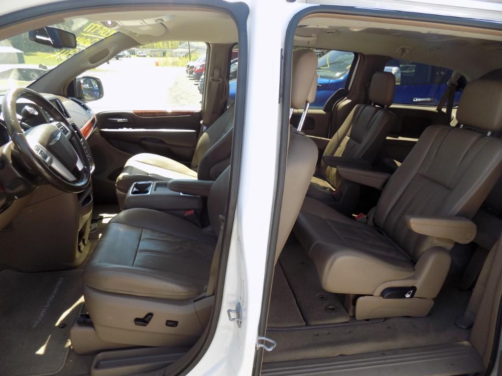 2014 Chrysler Town & Country Touring, White, 91,699 Mi, Vin# 2C4RC1BG3ER439