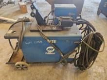 MILLER DIMENSION 652 WELDER