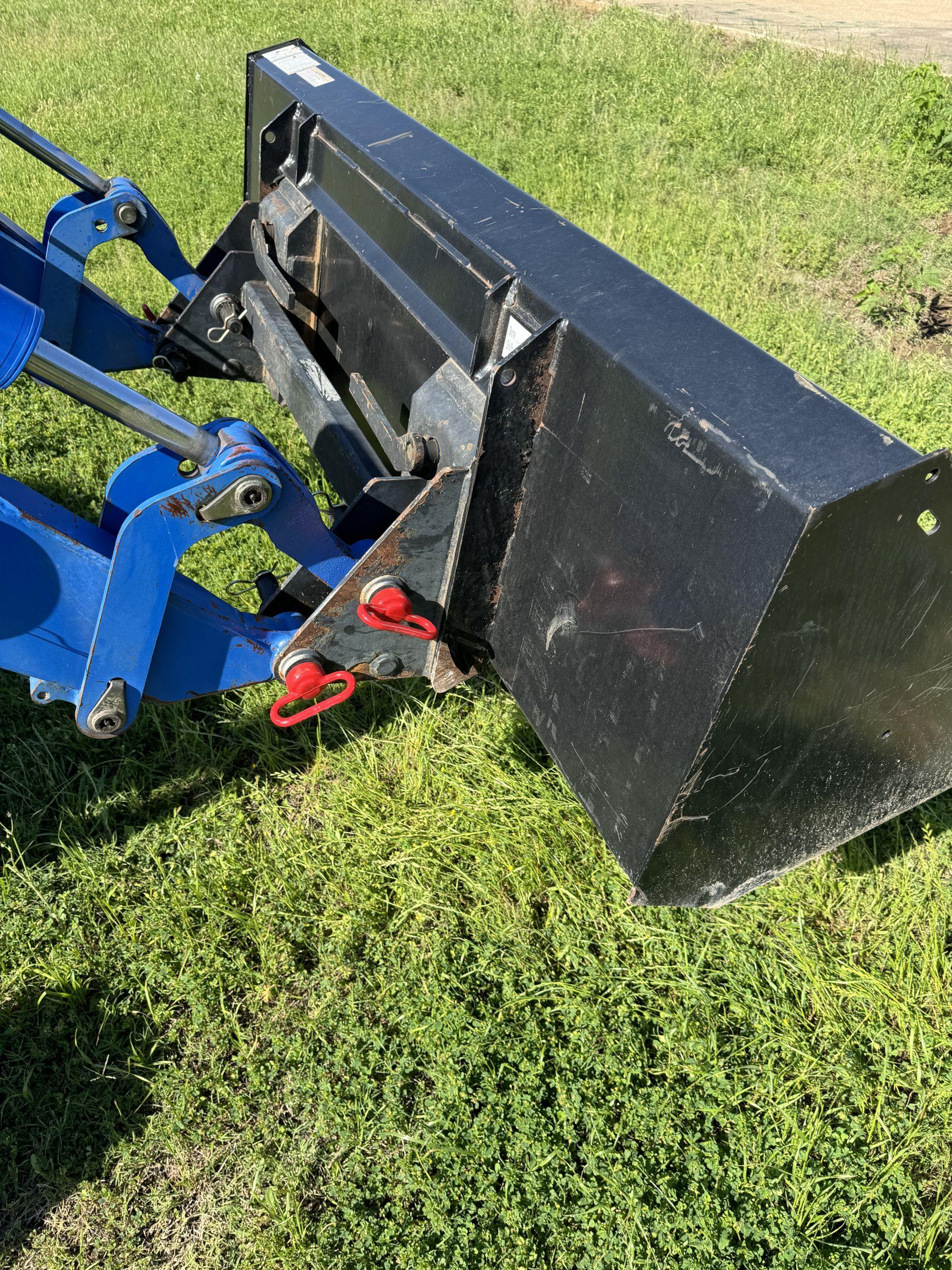 New Holland TL100A Tractor Franklin TX