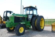 JOHN DEERE 2955 TRACTOR