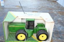 1993 ERTL JOHN DEERE 8870 TOY TRACTOR