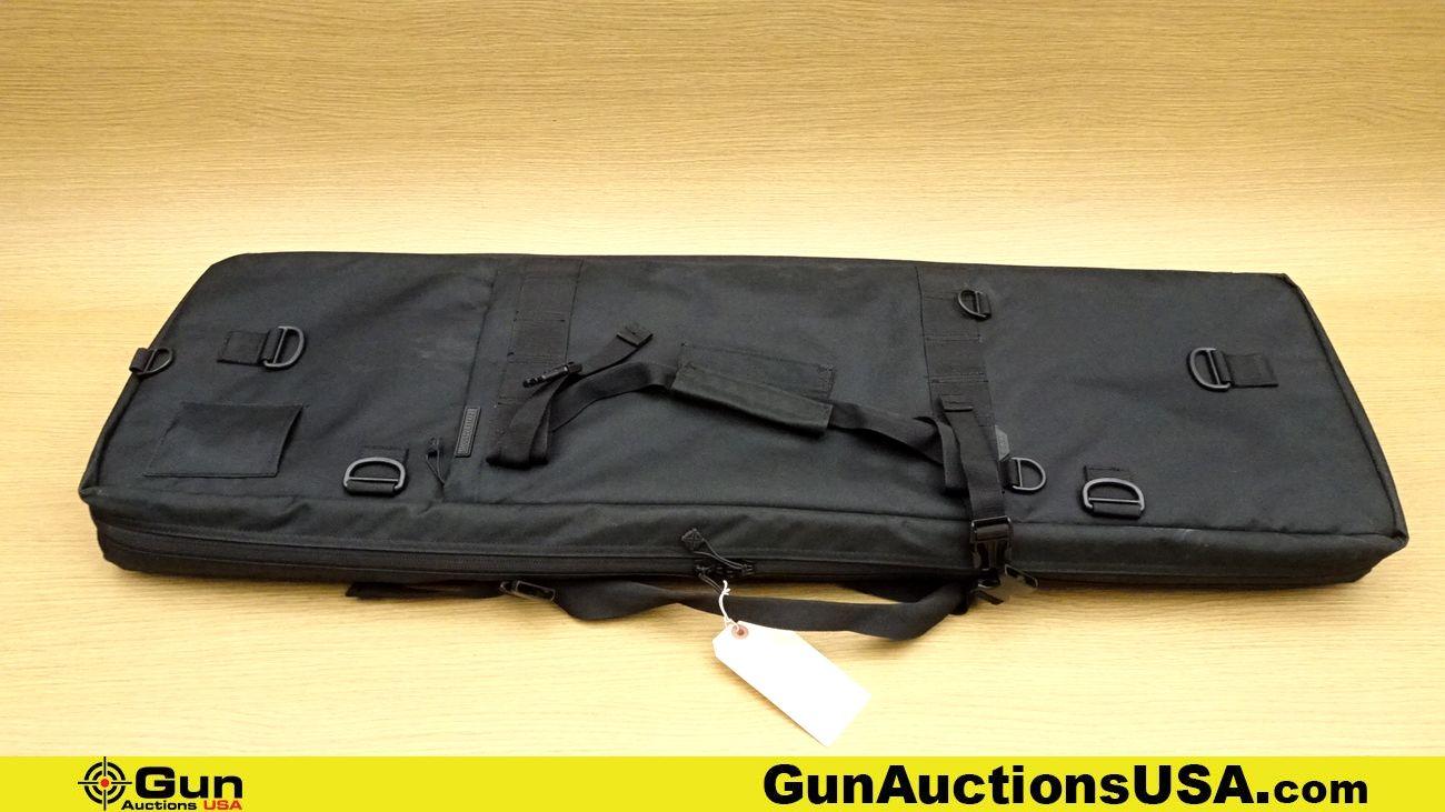 Tactical Performance Gun Case. Excellent. Black Two Rifle, Padded, Tactical Zipper Gun Case, Velcro