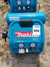 Makita 4.2 Gal Air Compressor