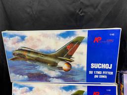 3 Military Aircraft Model Kits Suchoj, Su-22m3 Kopro