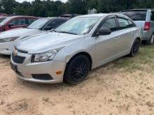 2014 Chevy Cruze 4 door 178K miles runs & drives Clean title vin#80182