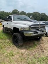 1999 Dodge Ram 1500 V8 Magnum 4x4 lift,wheels,tires 217K Cranks has transmission issues vin#8486