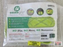 ESCO 80102 Gecko Grip Flexible Tray , Soft Silicone, Heat Resistant up to 392*F, Small 10.5" x 5.5"