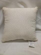 18”x18” Textured Off-White Mainstays Throw Pillow