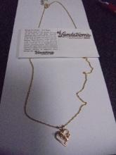 Beautiful Ladies Black Hills Gold 10kt Gold 18in Necklace w/ Heart Pendant w/ Diamond