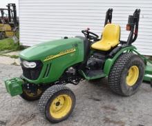 John Deere 2720