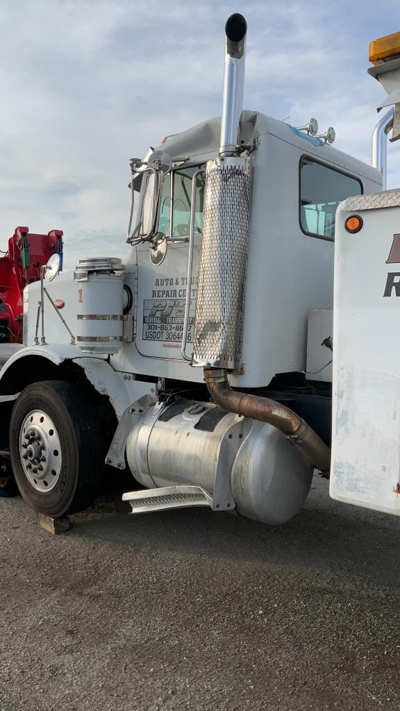 1989 Peterbilt Tow Truck