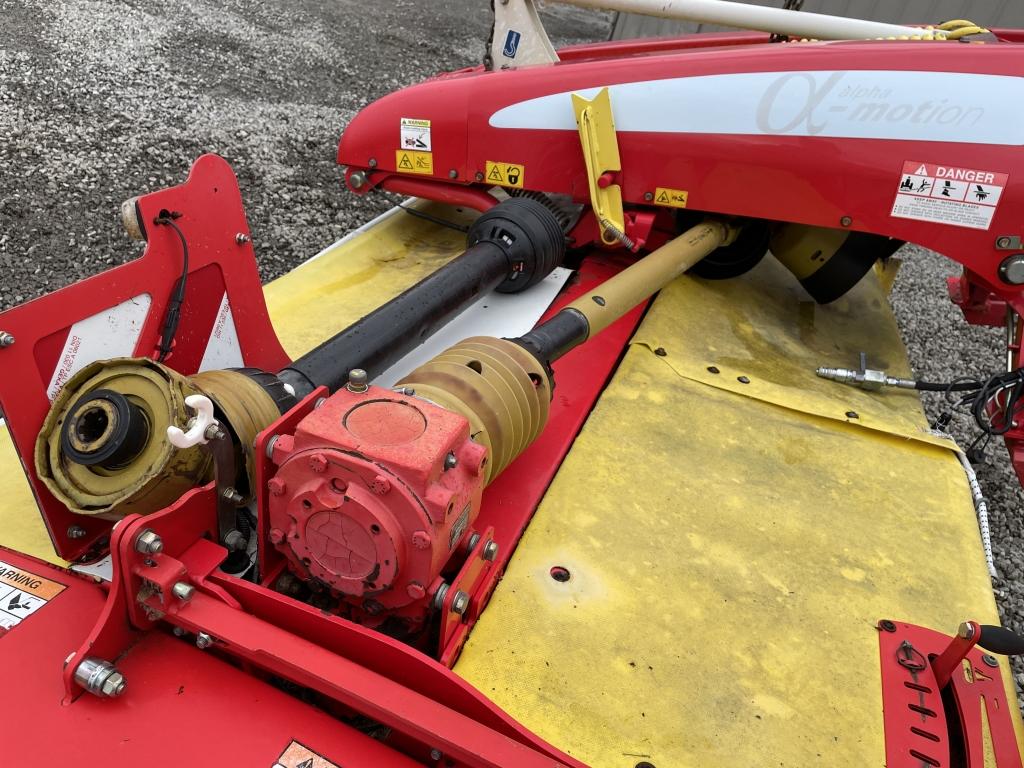 Pottinger Novacat 351 Alpha Motion Disc Mower