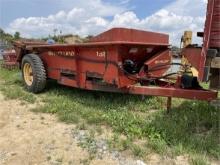 New Holland 155 Manure Spreader