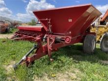 Chandler Fertilizer Spreader