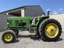 John Deere 7200 Tractor