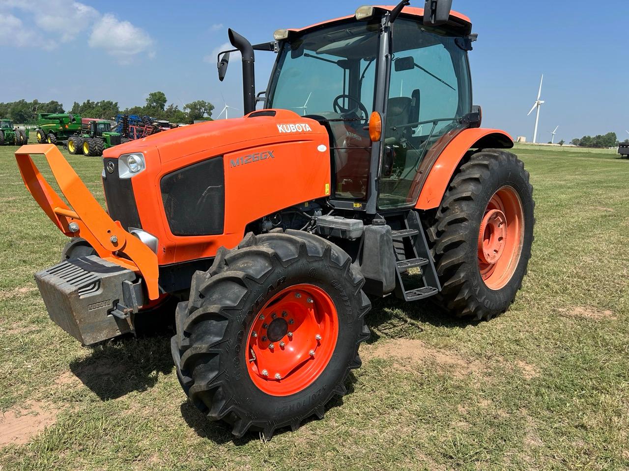 Kubota M126GX