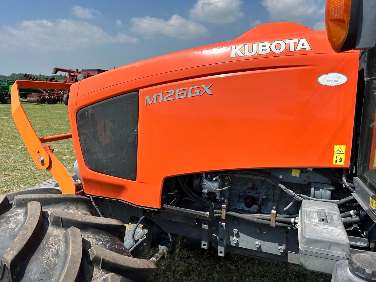 Kubota M126GX