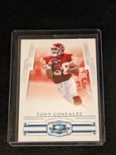 037/350 SP 2007 Donruss Threads Football Card #22 Tony Gonzalez blue foil insert