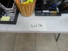 LOT OFFICE SUPPLIES. BASKETS, PENS, MARKERS, FILE HOLDERS, DUAL SCREEN MOUN