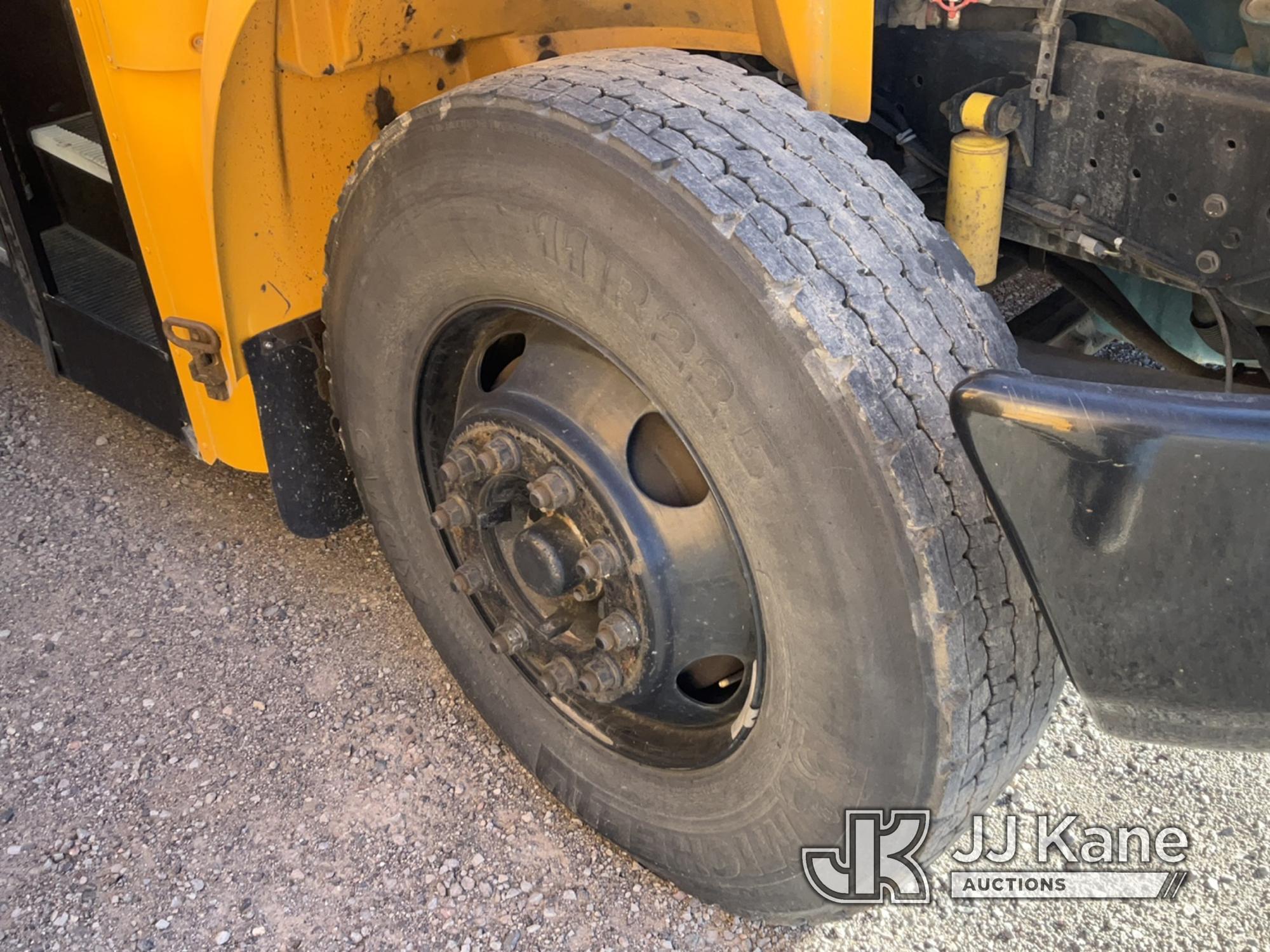 (McCarran, NV) IC PB 10500 2005 International School Bus Towed In, Driveline Removed, 29 Passenger L