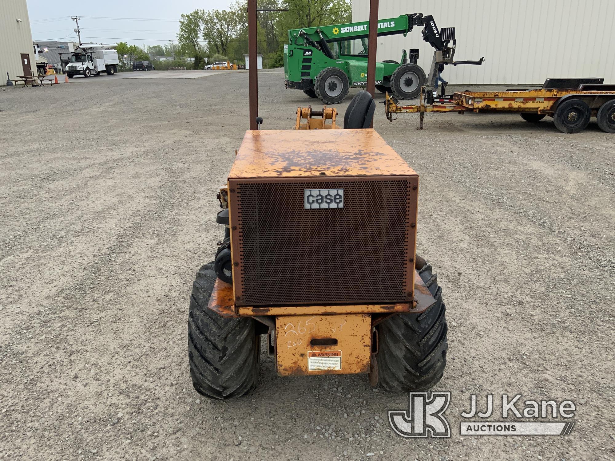 (Fort Wayne, IN) 1994 Case Maxi Sneaker C Articulating Rubber Tired Trencher Runs & Operates