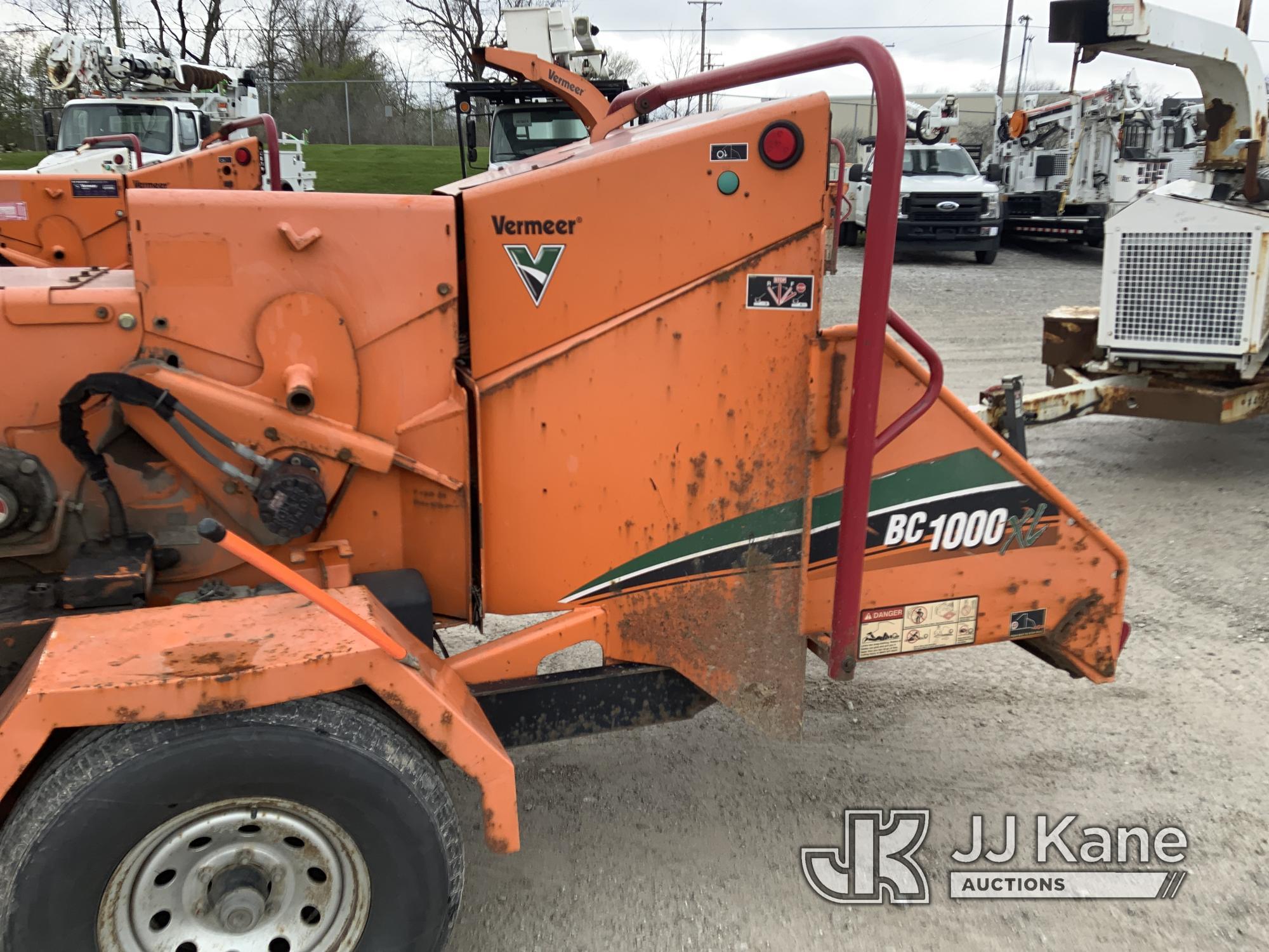 (Fort Wayne, IN) 2014 Vermeer BC1000XL Chipper (12in Drum), trailer mtd. Runs & Operates) (Key Broke