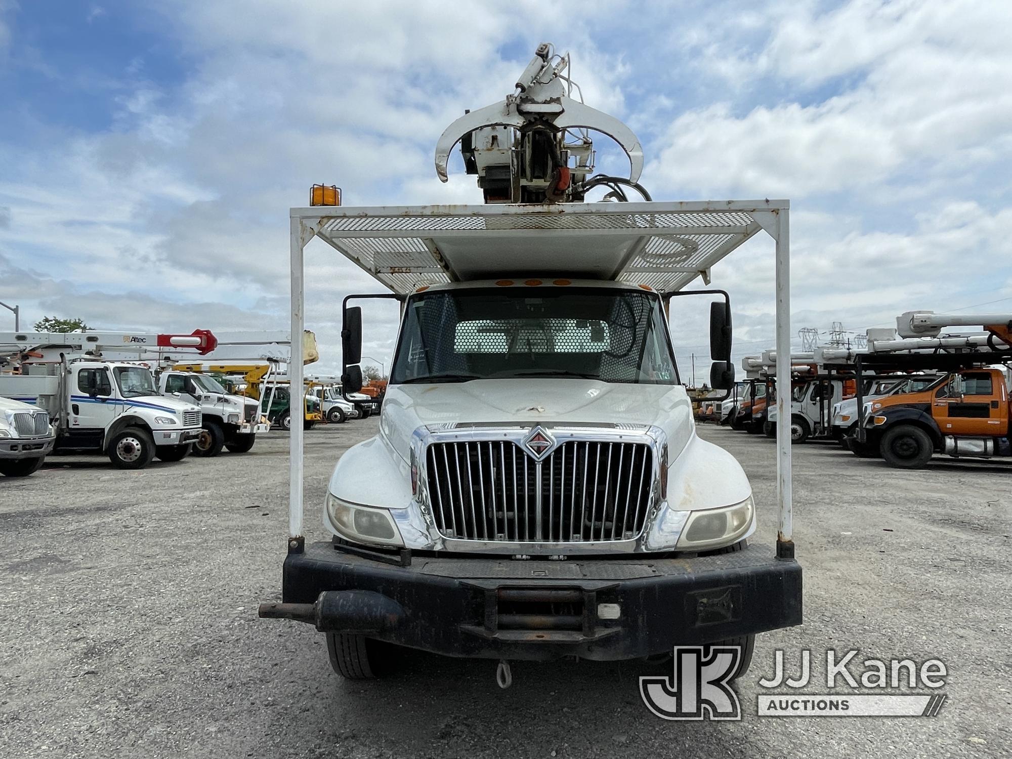 (Plymouth Meeting, PA) Terex Commander 4045, Digger Derrick rear mounted on 2012 International 4300