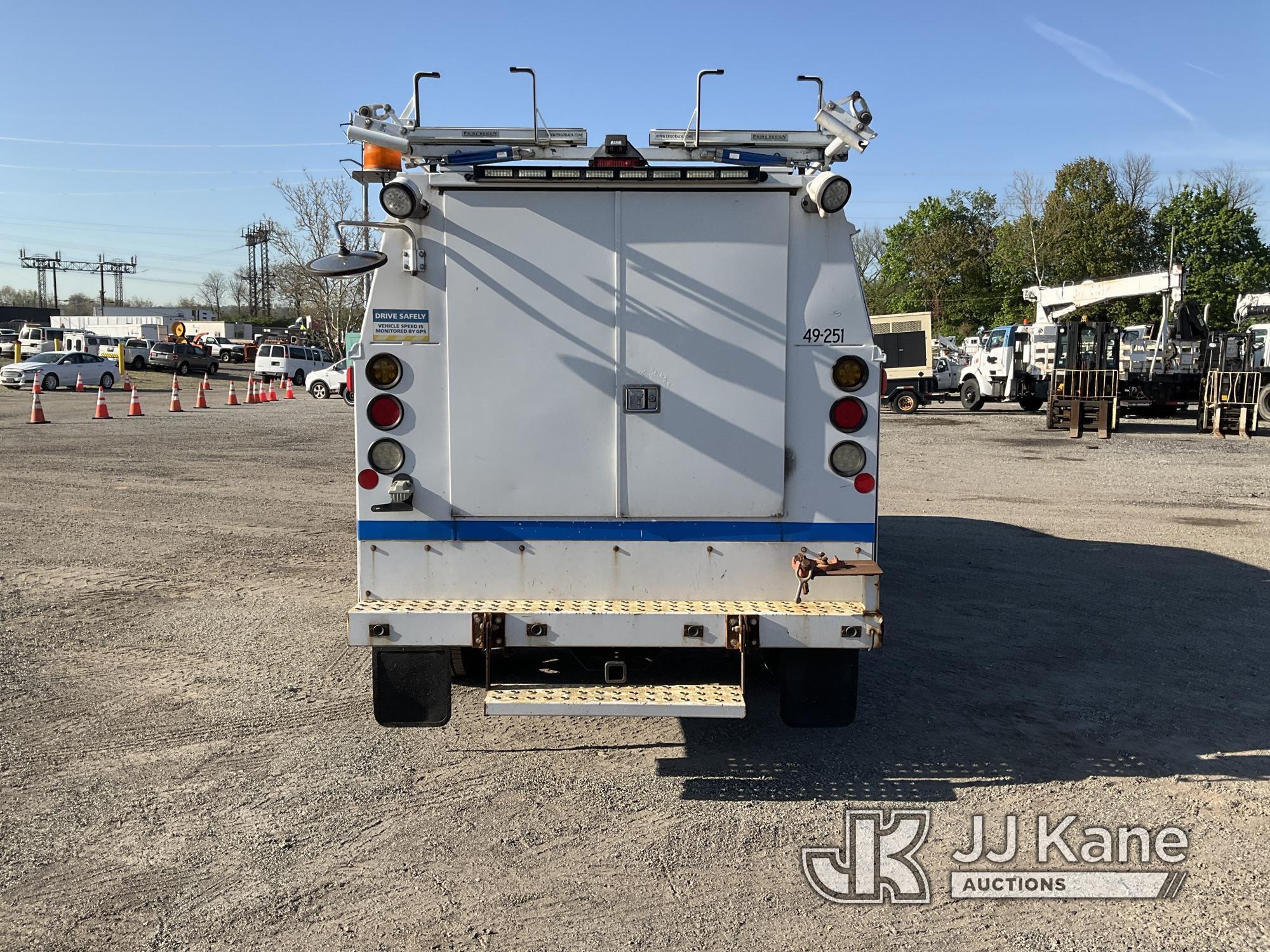 (Plymouth Meeting, PA) 2013 Ford F350 4x4 Extended-Cab Enclosed Service Truck Runs & Moves, Body & R