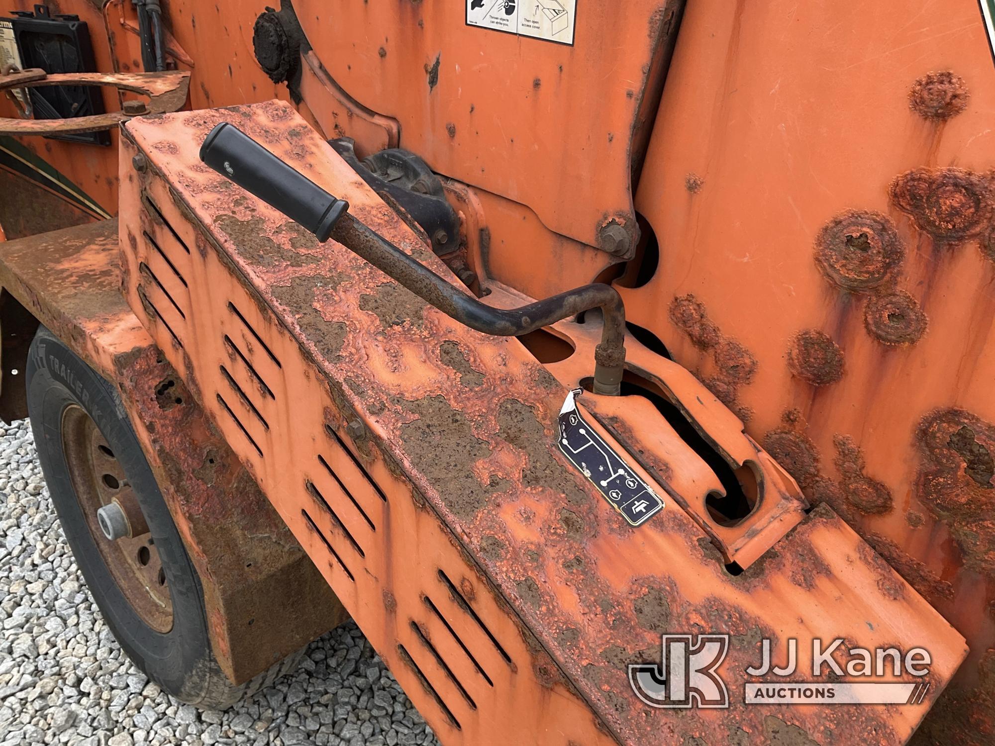 (Shrewsbury, MA) 2015 Vermeer BC1000XL Chipper (12in Drum) Runs) (Operating Condition Unknown, Rust