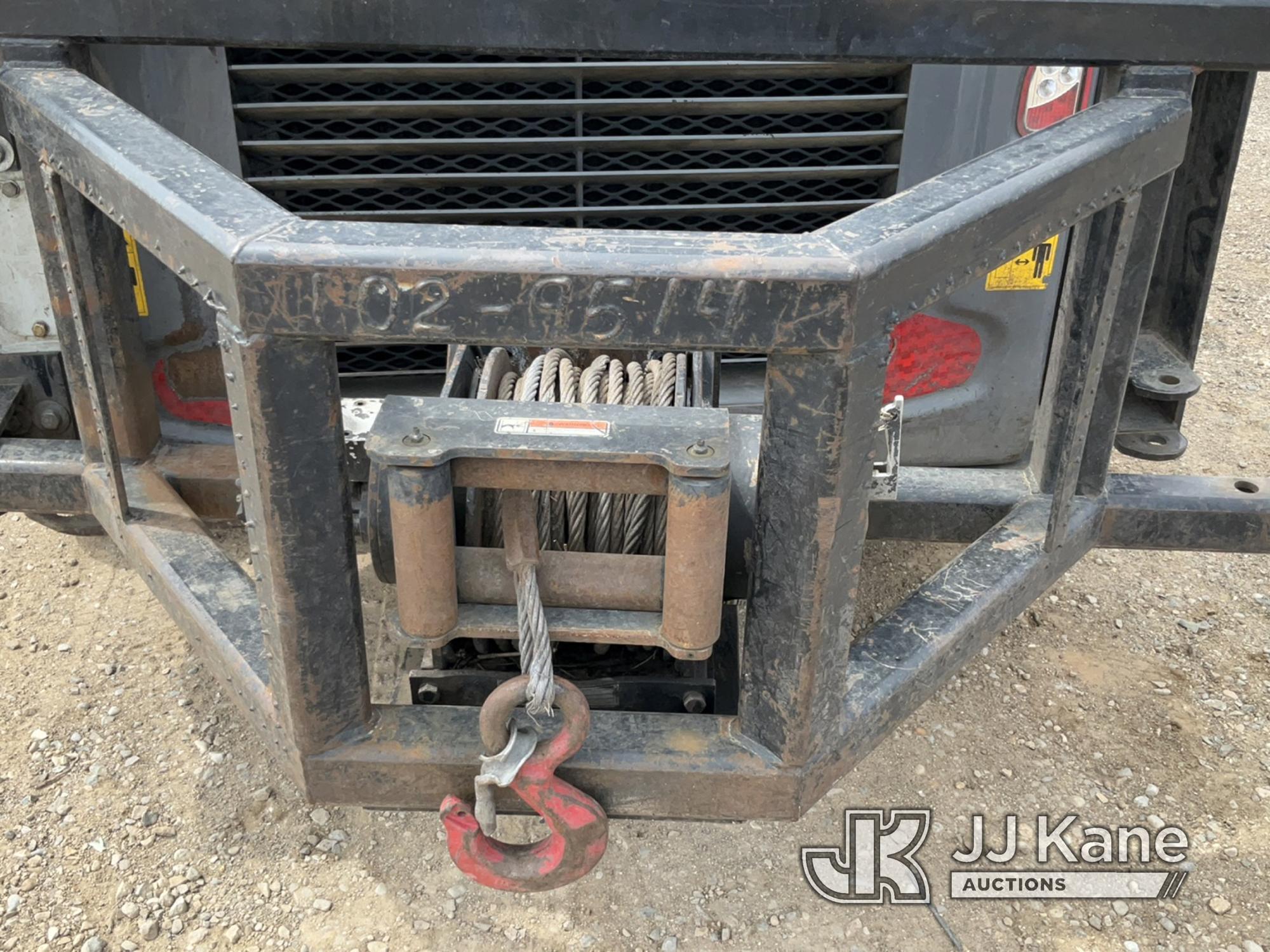 (Charlotte, MI) 2019 Takeuchi TL12 Skid Steer Loader Runs, Moves, Loader Operates, Smoky Exhaust, Mu