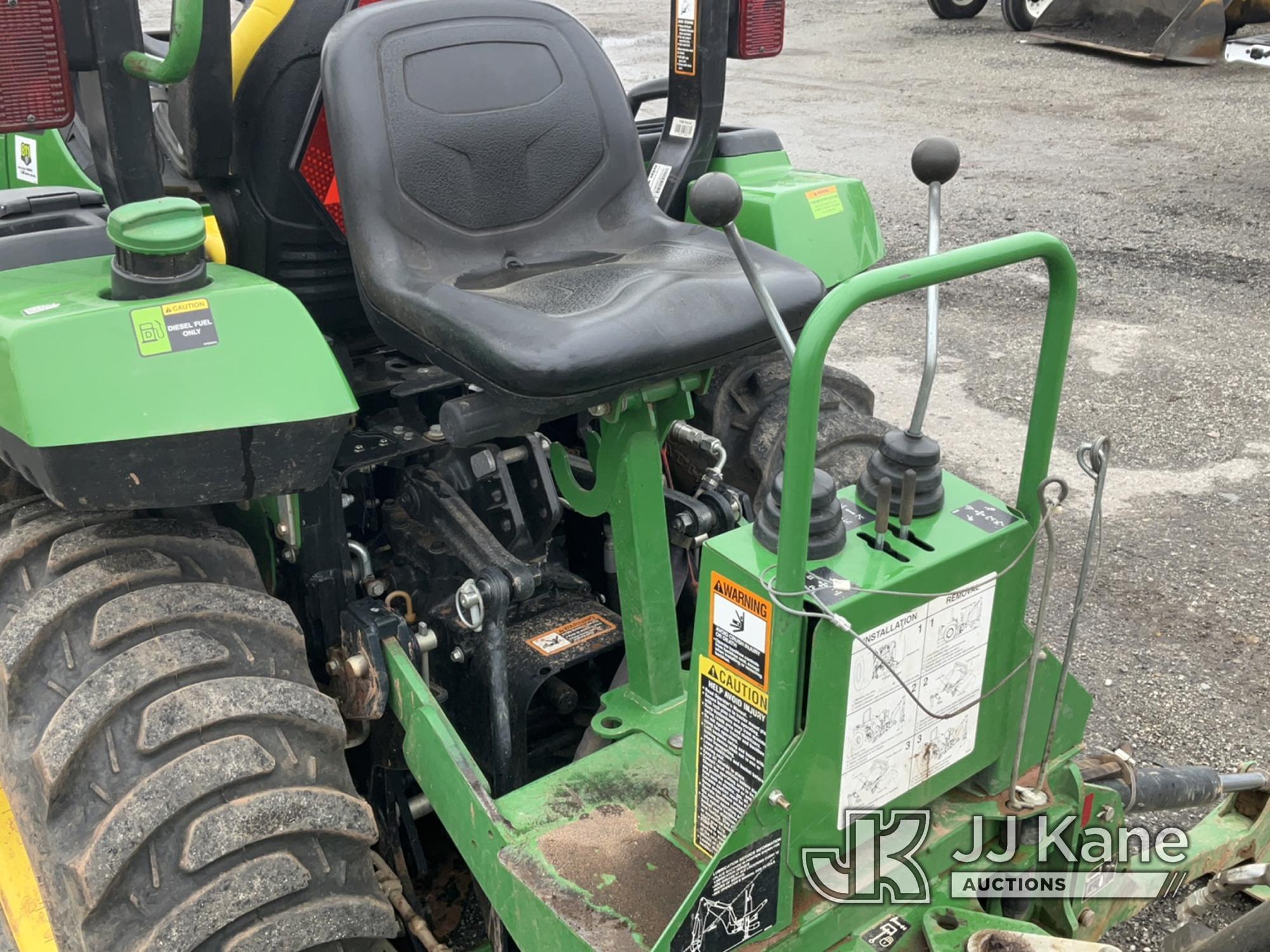 (Plymouth Meeting, PA) 2020 John Deere 2032R 4x4 Tractor Loader Backhoe Runs,Moves & Operates