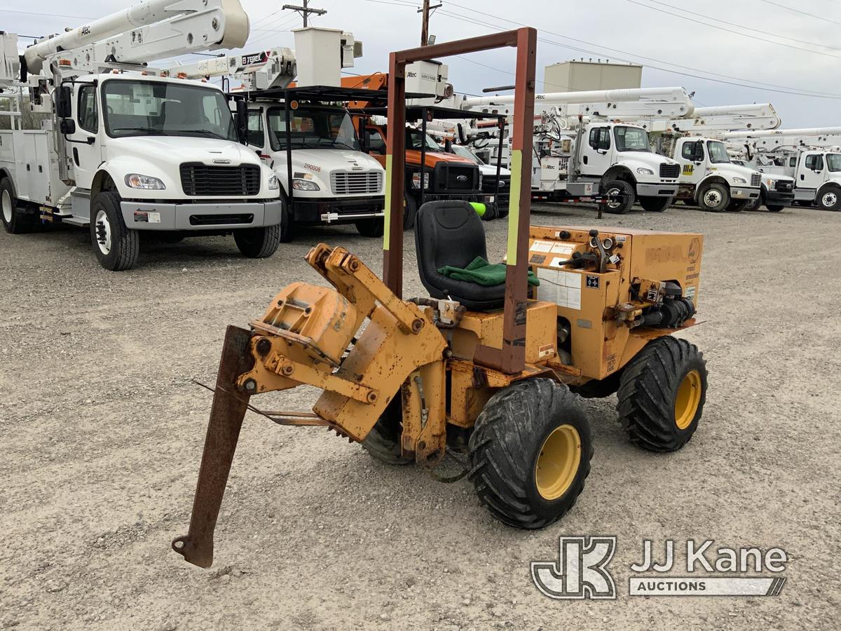 (Fort Wayne, IN) 1994 Case Maxi Sneaker C Articulating Rubber Tired Trencher Runs & Operates