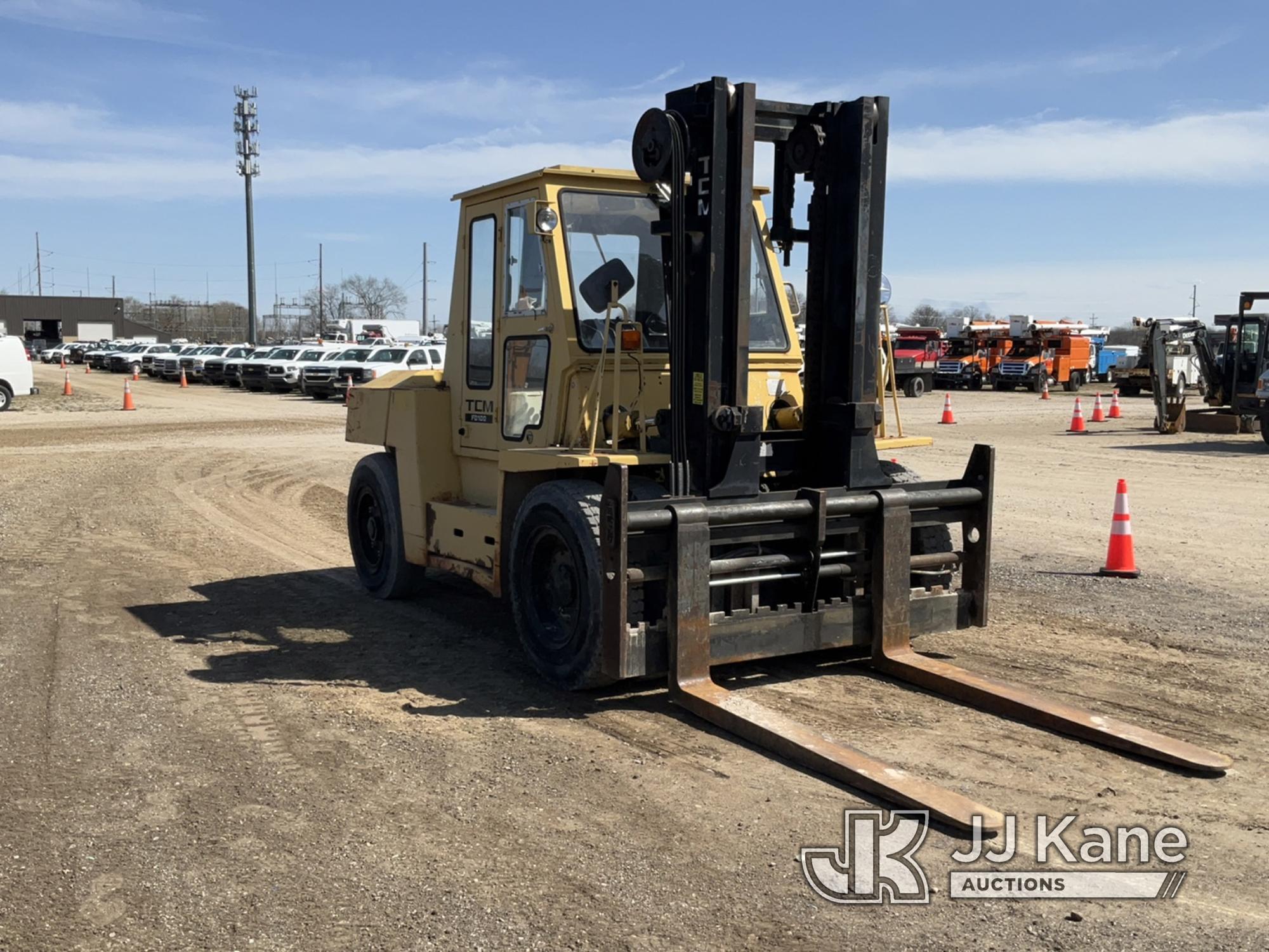 (Charlotte, MI) 1989 TCM FD100Z Rubber Tired Forklift Runs, Moves, Operates