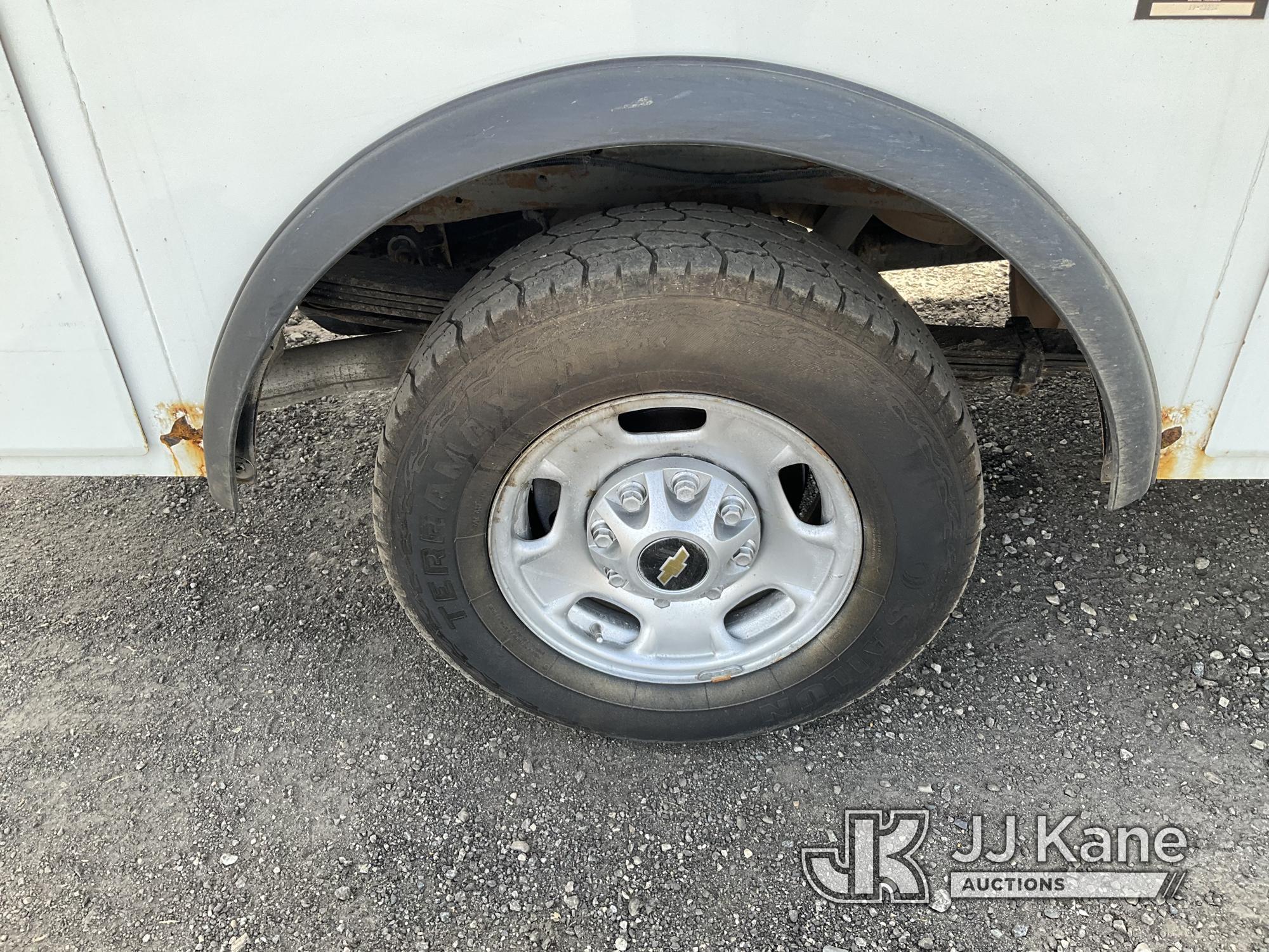 (Plymouth Meeting, PA) 2017 Chevrolet Silverado 2500HD 4x4 Service Truck Runs & moves, Body & Rust D