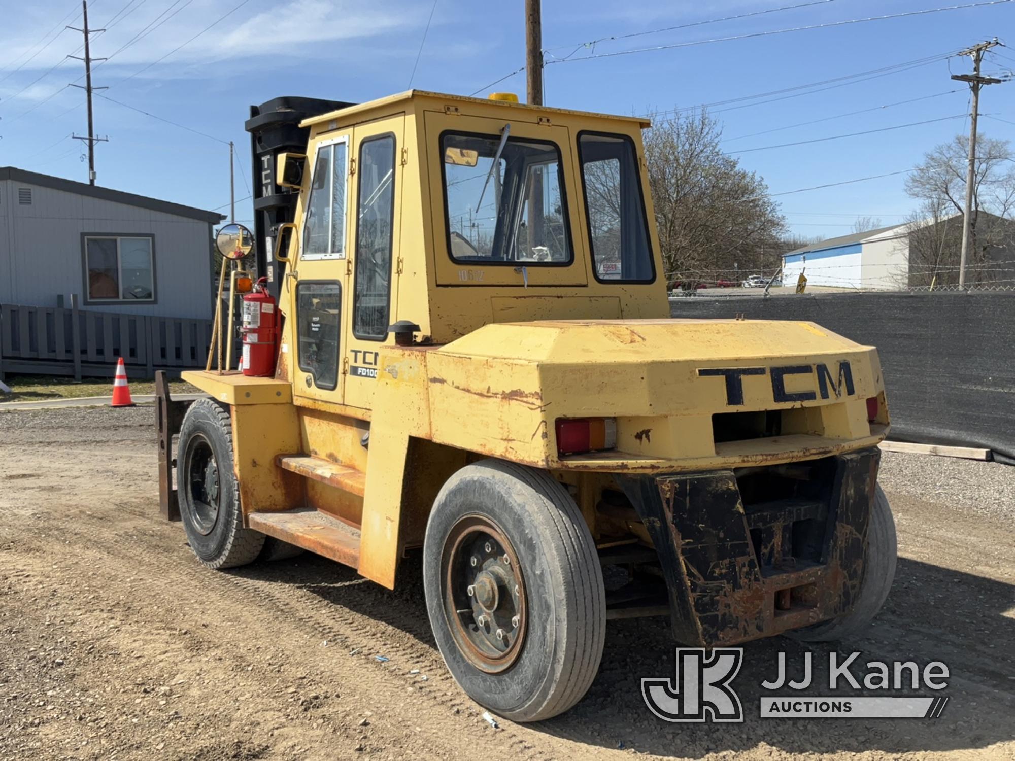 (Charlotte, MI) 1989 TCM FD100Z Rubber Tired Forklift Runs, Moves, Operates