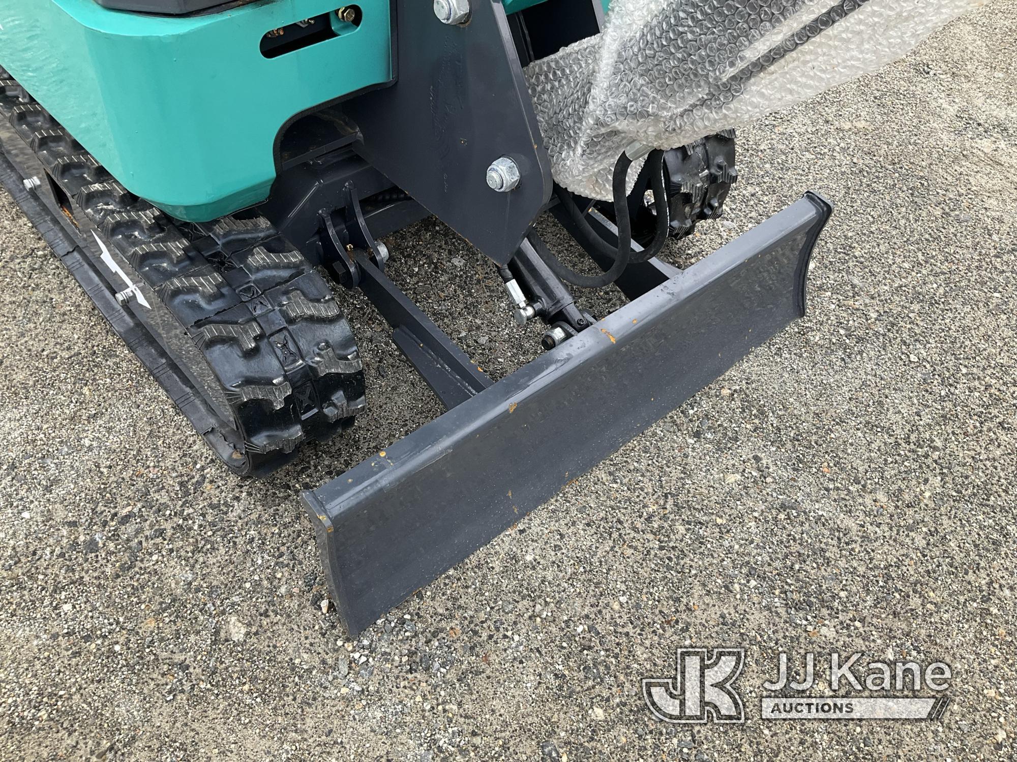 (Shrewsbury, MA) 2024 AGT QK16R Mini Hydraulic Excavator New/Unused, Engine Access Door Damaged