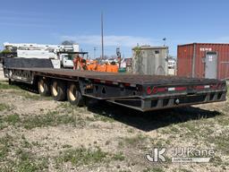 (Charlotte, MI) 2008 Trail King TK110HT Tri-Axle Hydraulic Dove Tail Trailer